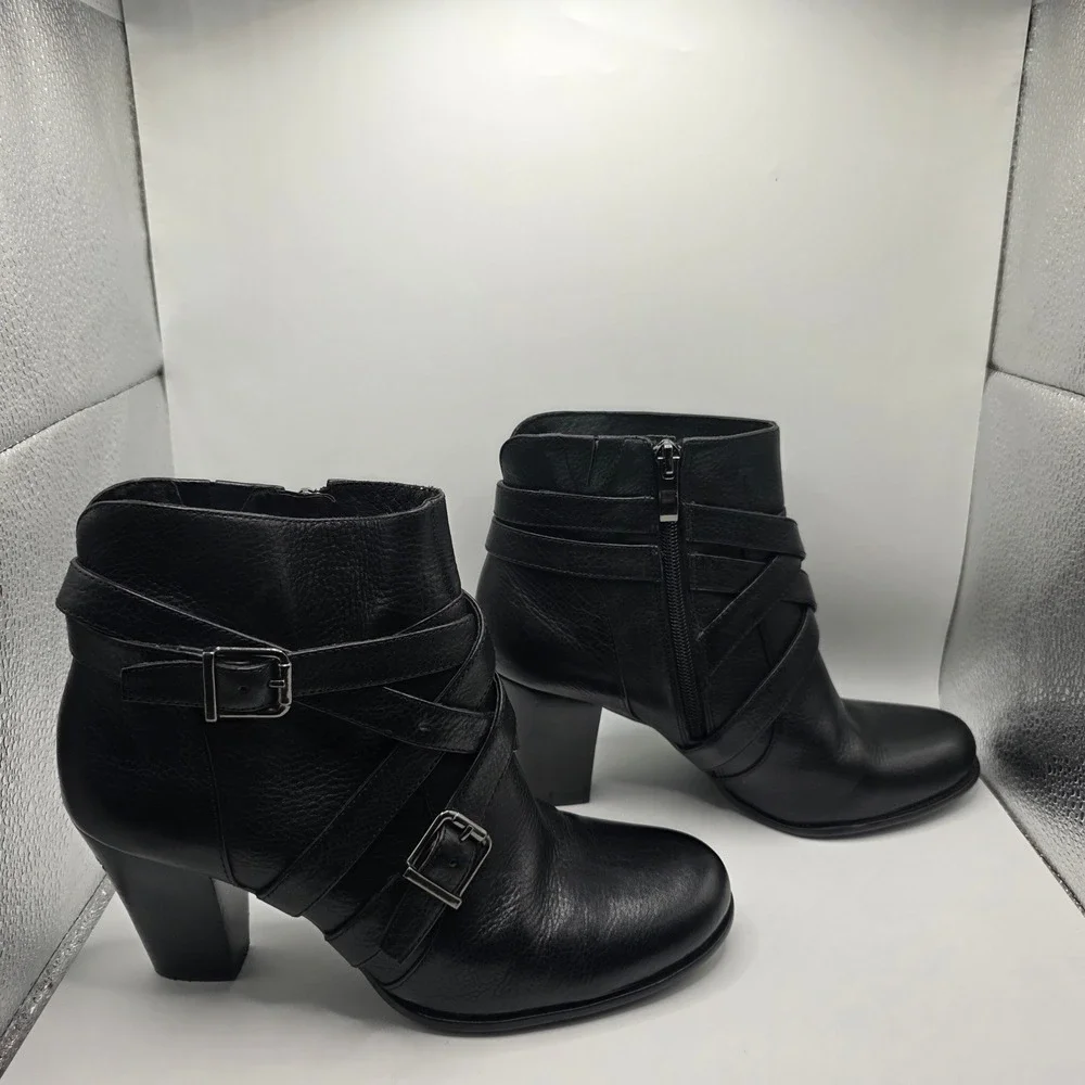 Nurture Womens Black Leather‎ Strappy Buckle Ankle Boots Block Heel Size 8.5M